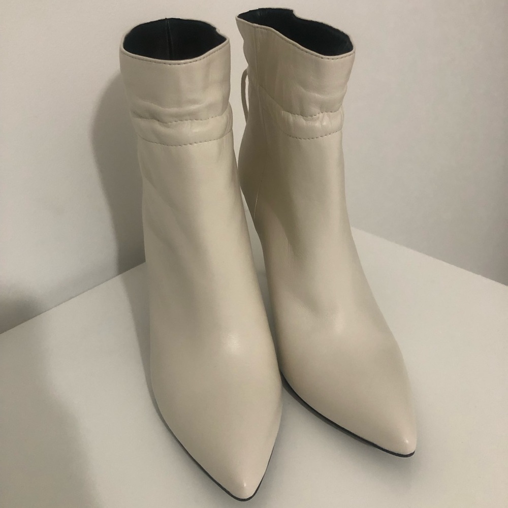 Brand new, never used boots.